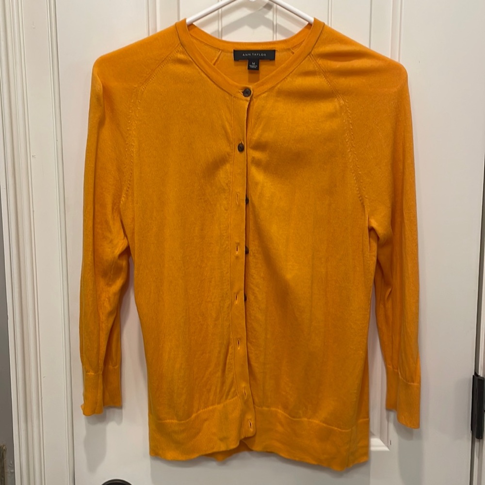 Ann Taylor 3/4 sleeve cardigan